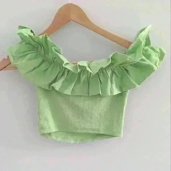 🌴2/$25🌴ZARA | Women's Pastel Green Ribbed/Ruffled Crop Top - Picture 6 of 7